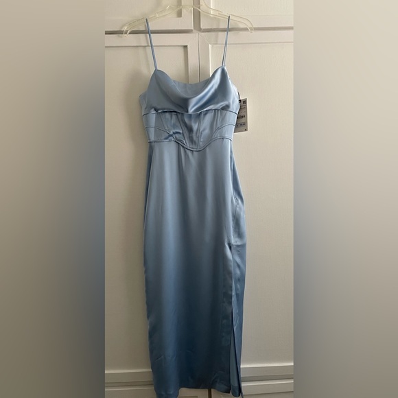 knee length dresses for ladies Shop ZARA SLEEVELESS MIDI DRESS Online  ANS